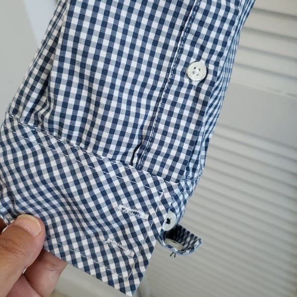 Abercrombie and Fitch button down shirt - Picture 5 of 6